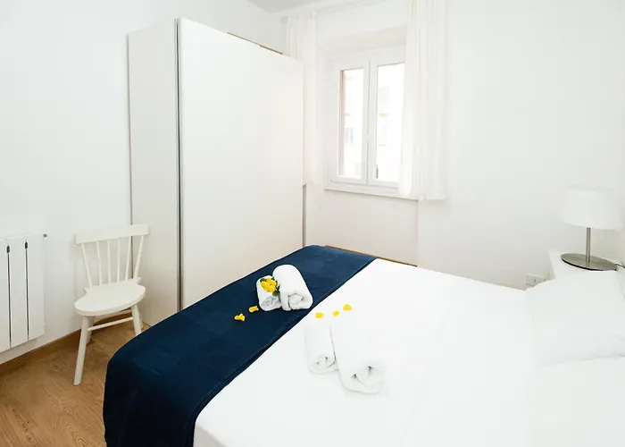 Apartment Domus Aurea A Stone's Throw From The Colosseum *